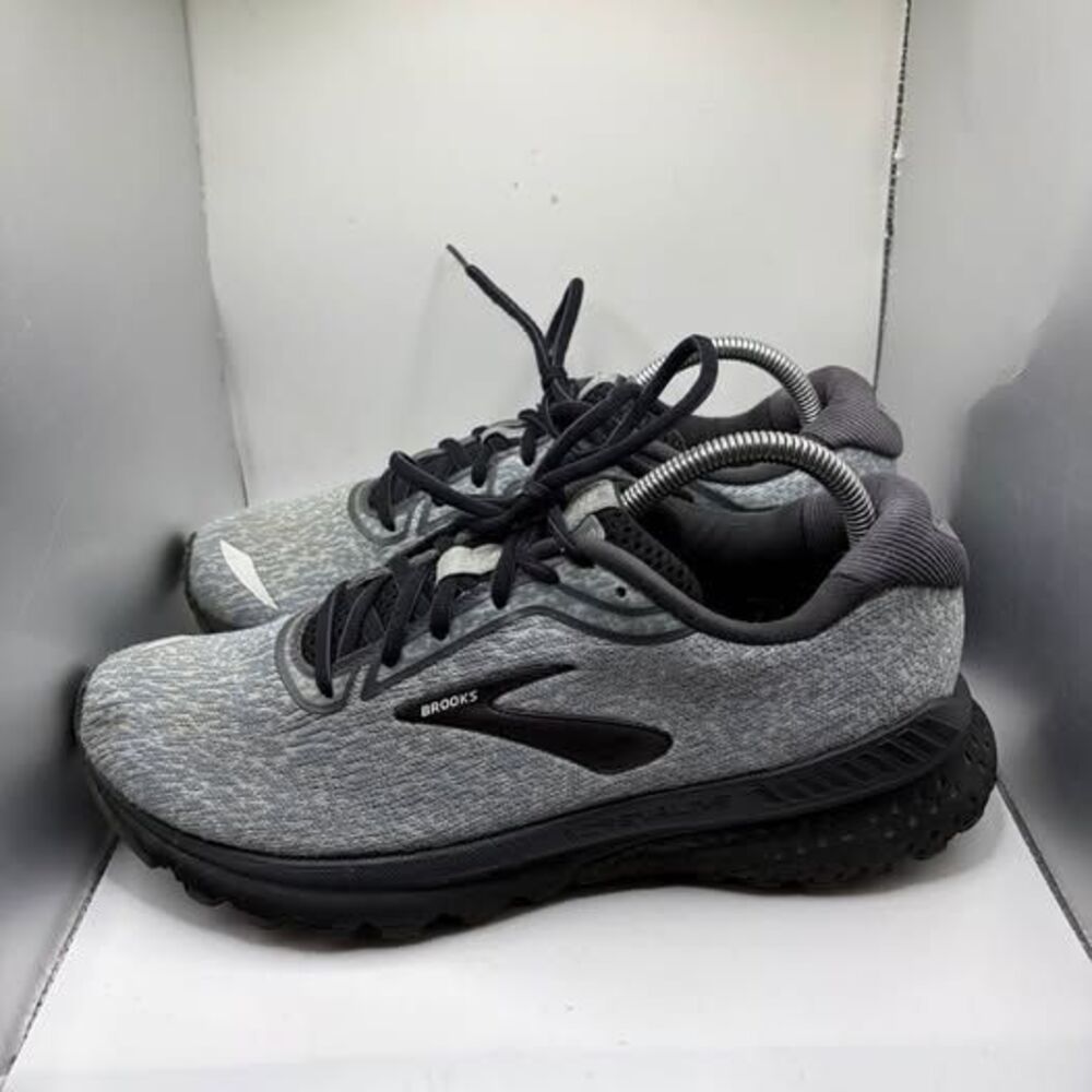 Men’s Brooks Adrenaline 20 Running Shoes Size 9